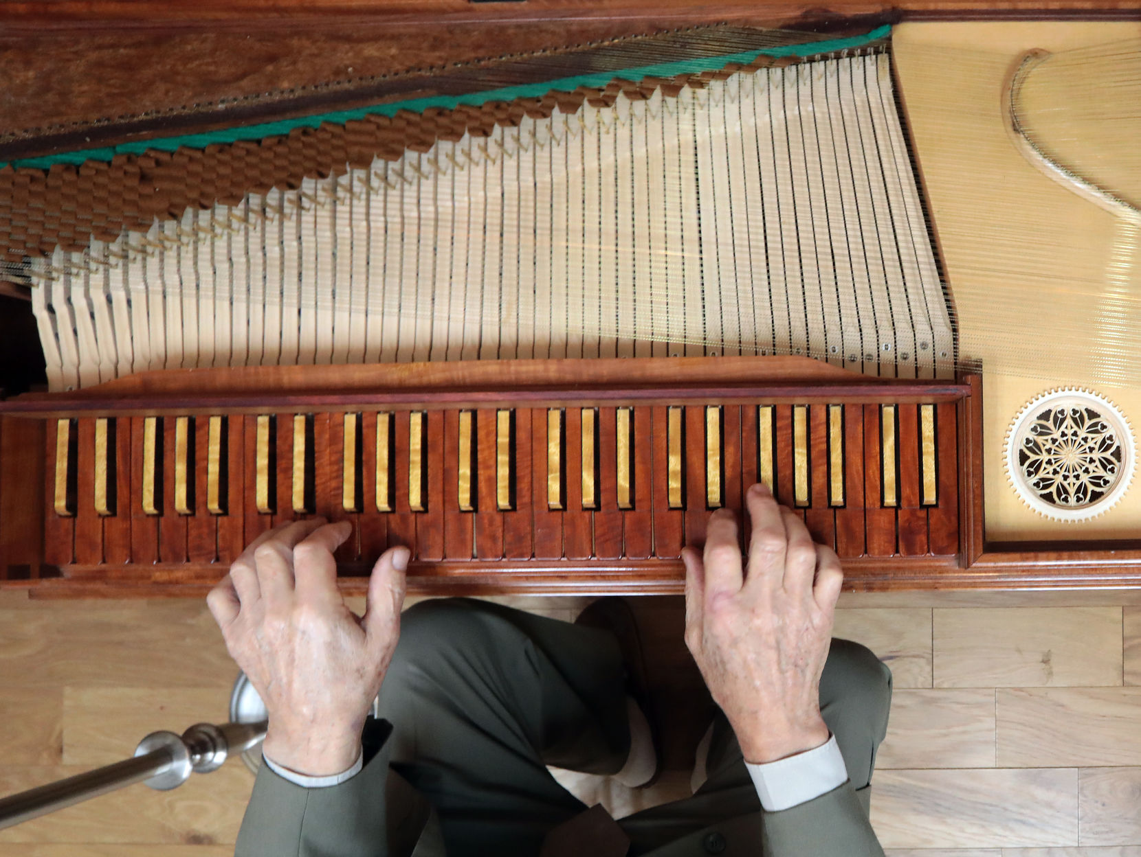 Tim Farley playing clavichord